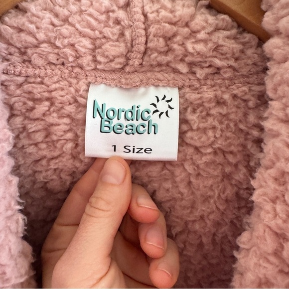 Nordic Beach Sherpa Fleece Wrap One Size Pink Blush - Picture 2 of 7